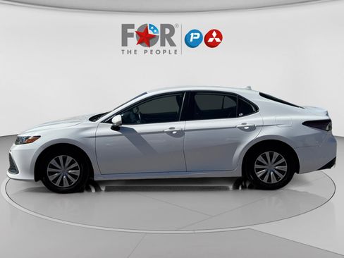 Used 2023 Toyota Camry LE image 10