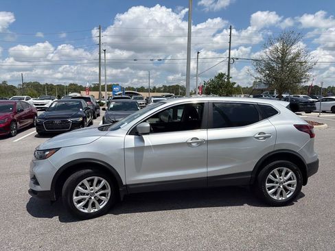 Used 2021 Nissan Rogue Sport S FWD image 4