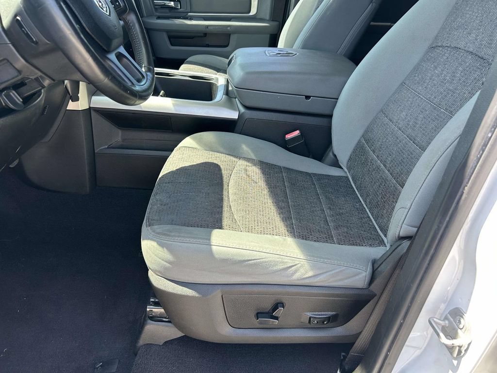 Used 2019 RAM 1500 Big Horn AWD/4WD image 19