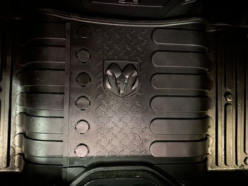 Used 2015 RAM 1500 Laramie w/ Convenience Group AWD/4WD image 49