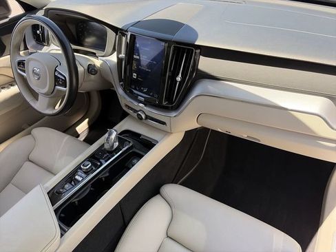 Used 2018 Volvo XC60 T8 Inscription w/ Advanced Package AWD/4WD image 13