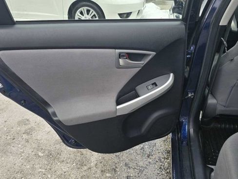 Used 2013 Toyota Prius Three image 26