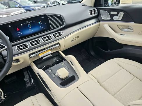 New 2026 Mercedes-Benz GLE 450 4MATIC image 32