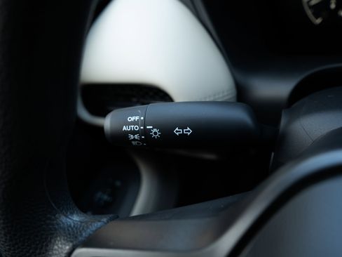 Certified 2026 Honda HR-V LX image 23