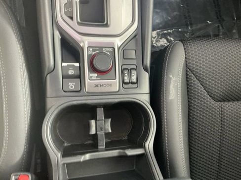 Used 2023 Subaru Forester Premium AWD/4WD image 29