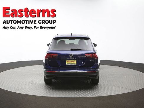 Used 2022 Volkswagen Tiguan SE image 35
