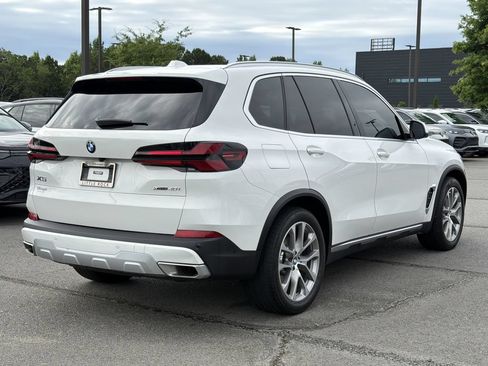 Used 2024 BMW X5 xDrive40i w/ Premium Package AWD/4WD image 5