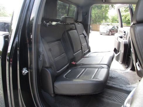 Used 2022 GMC Sierra 3500 Denali w/ Denali Ultimate Package AWD/4WD image 35