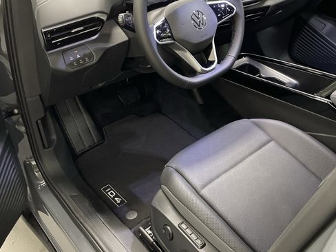 New 2025 Volkswagen ID.4 Pro S Plus image 7