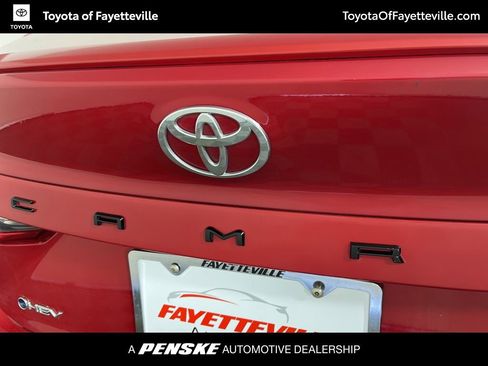 Certified 2025 Toyota Camry SE image 3