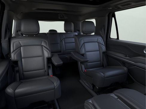 New 2026 Lincoln Navigator Reserve w/ Jet Appearance Package AWD/4WD image 11