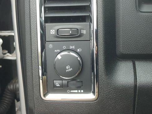 Used 2017 RAM 2500 Laramie image 18