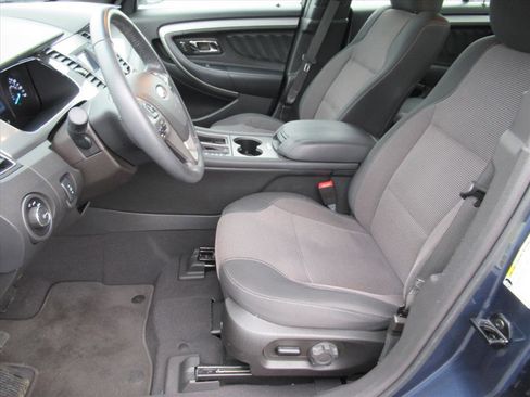 Used 2018 Ford Taurus SEL image 16