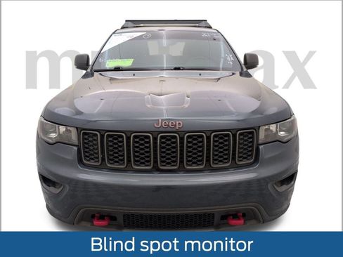 Used 2020 Jeep Grand Cherokee Trailhawk w/ Trailhawk Luxury Group image 17