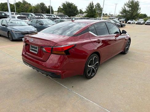 Certified 2025 Nissan Altima 2.5 SR w/ SR Premium Package FWD image 7