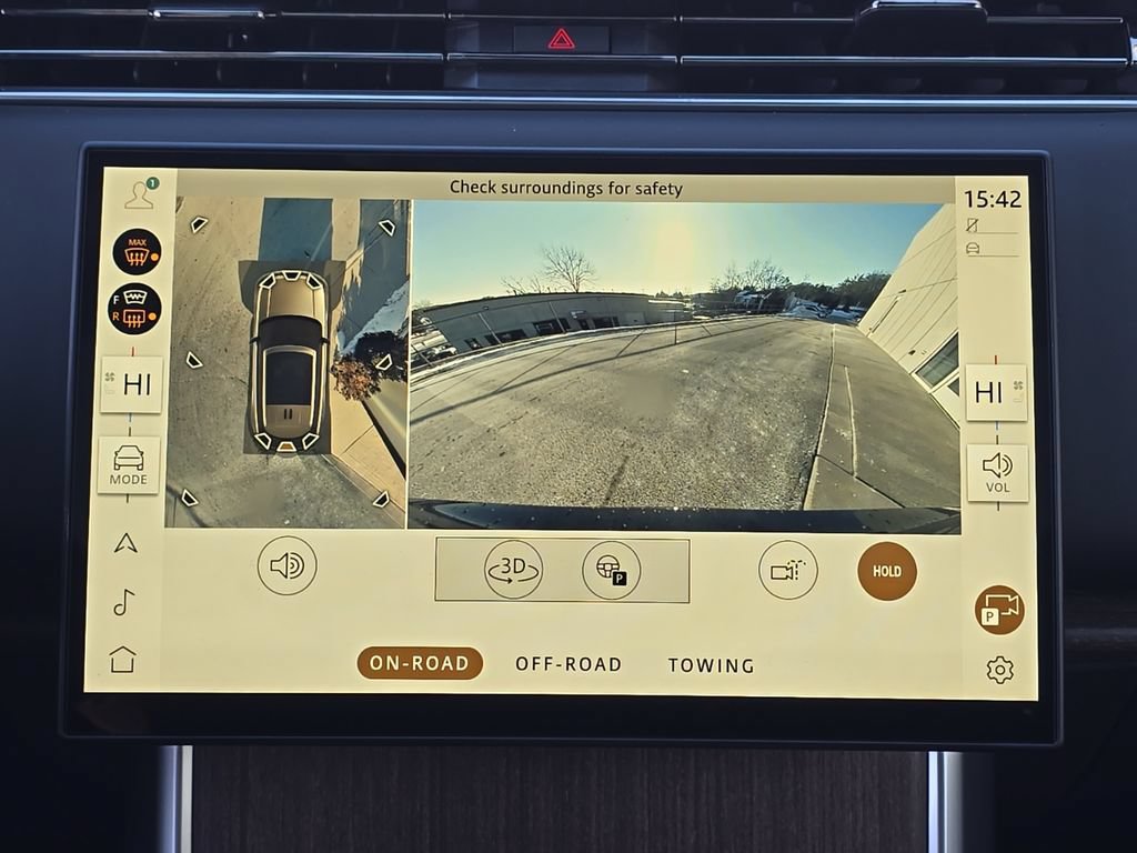 Certified 2026 Land Rover Range Rover SE AWD/4WD image 19