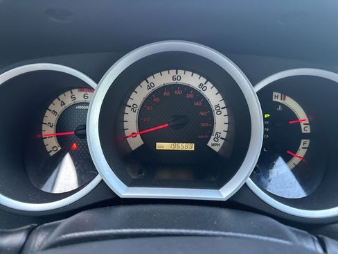 Used 2014 Toyota Tacoma PreRunner image 11