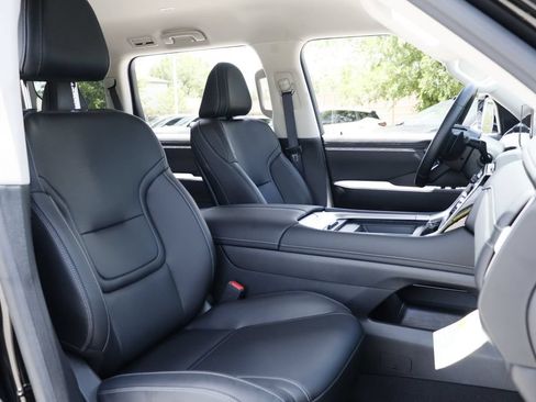 Certified 2026 Nissan Armada SV RWD image 22