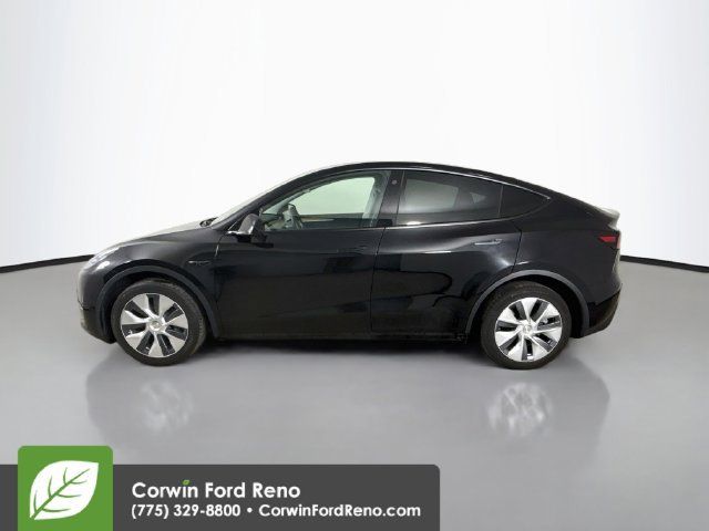 Used 2023 Tesla Model Y AWD image 4