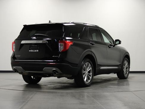 Used 2022 Ford Explorer Limited AWD/4WD image 4