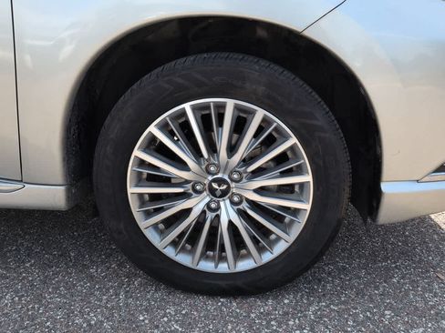 Used 2020 Mitsubishi Outlander GT AWD/4WD image 11