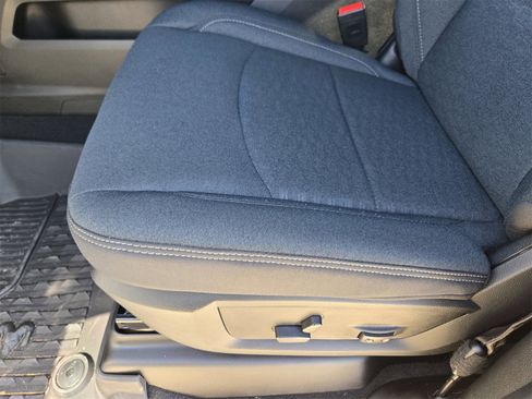 New 2025 RAM 2500 Big Horn image 24