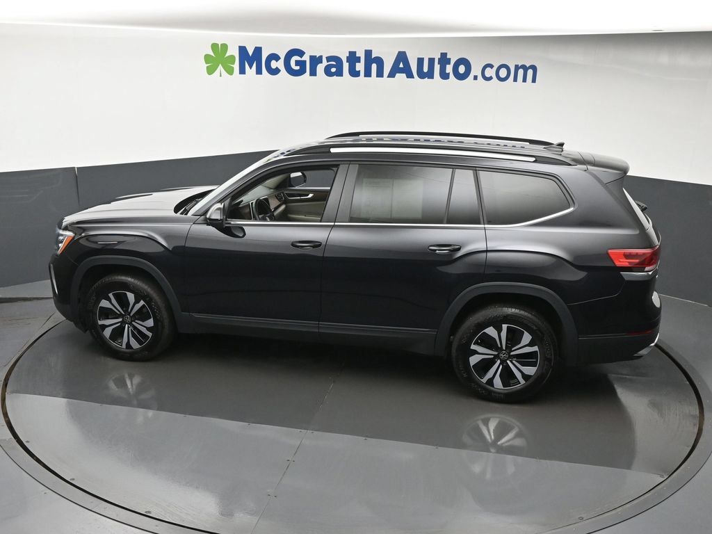 Used 2025 Volkswagen Atlas SE AWD/4WD image 24