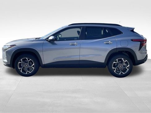 New 2026 Chevrolet Trax LT w/ Driver Confidence Package image 6