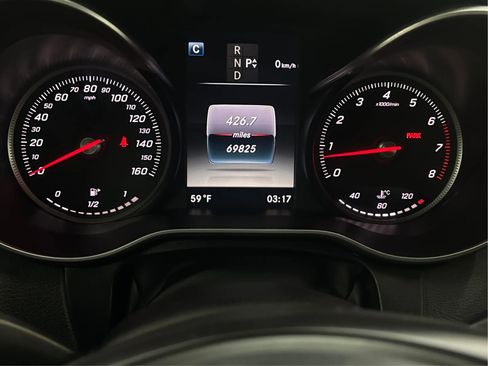 Used 2017 Mercedes-Benz C 300 4MATIC Sedan image 23