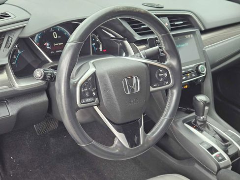 Used 2019 Honda Civic EX image 2