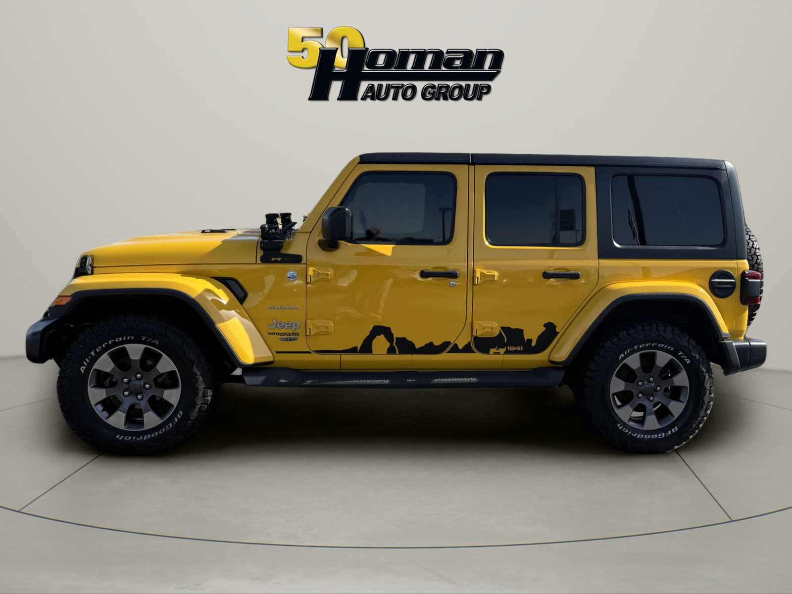 Used 2021 Jeep Wrangler Unlimited Sahara w/ Dual Top Group AWD/4WD image 2