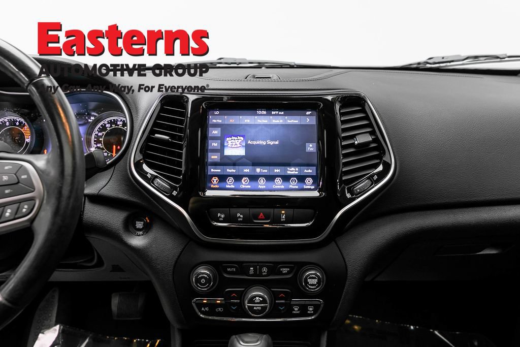 Used 2021 Jeep Cherokee Limited w/ Mopar Interior Package AWD/4WD image 13