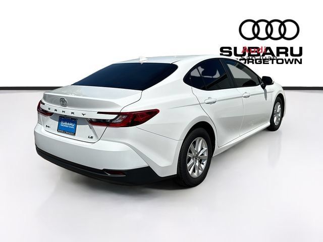 Used 2025 Toyota Camry LE FWD image 7
