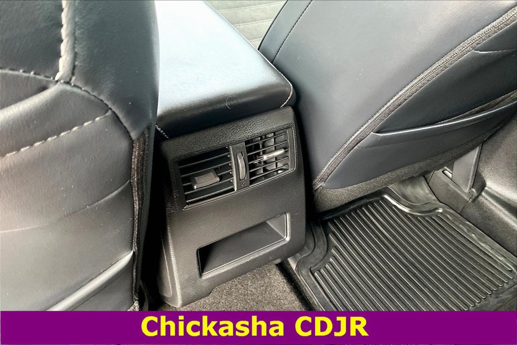 Used 2025 Mitsubishi Outlander SE AWD/4WD image 9