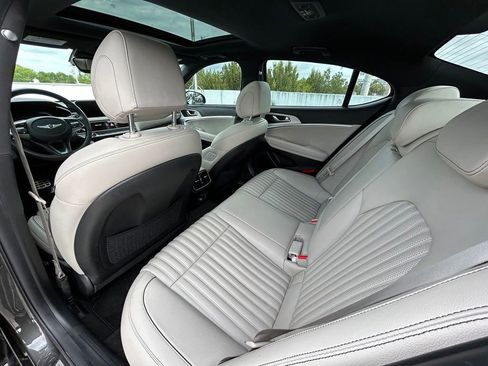 Used 2023 Genesis G70 2.0T w/ Sport Prestige Package RWD image 46