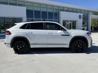 Used 2023 Volkswagen Atlas Cross Sport SEL R-Line video 2