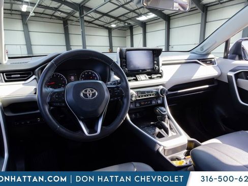 Used 2021 Toyota RAV4 XLE Premium AWD/4WD image 14
