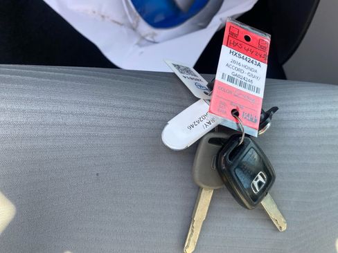 Used 2016 Honda Accord LX image 38