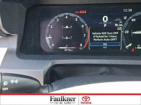 Certified 2024 Toyota Tacoma TRD Off-Road AWD/4WD image 19