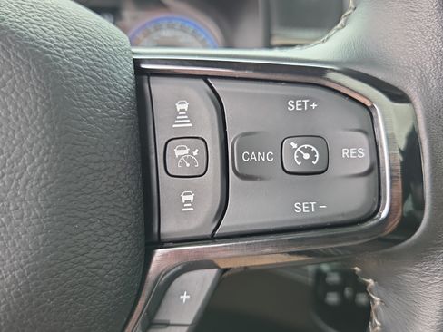 Used 2022 RAM 1500 Limited AWD/4WD image 24
