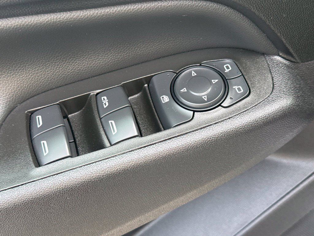 Certified 2021 Chevrolet Equinox LT FWD image 13