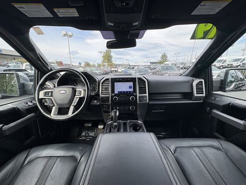 Certified 2019 Ford F150 Platinum w/ FX4 Off-Road Package AWD/4WD image 18