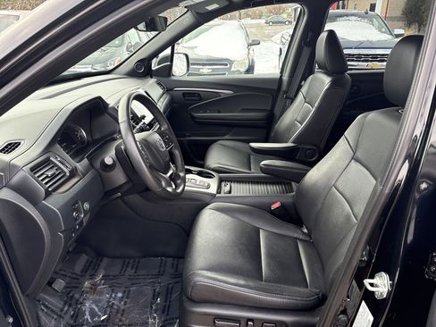 Used 2023 Honda Passport EX-L image 11