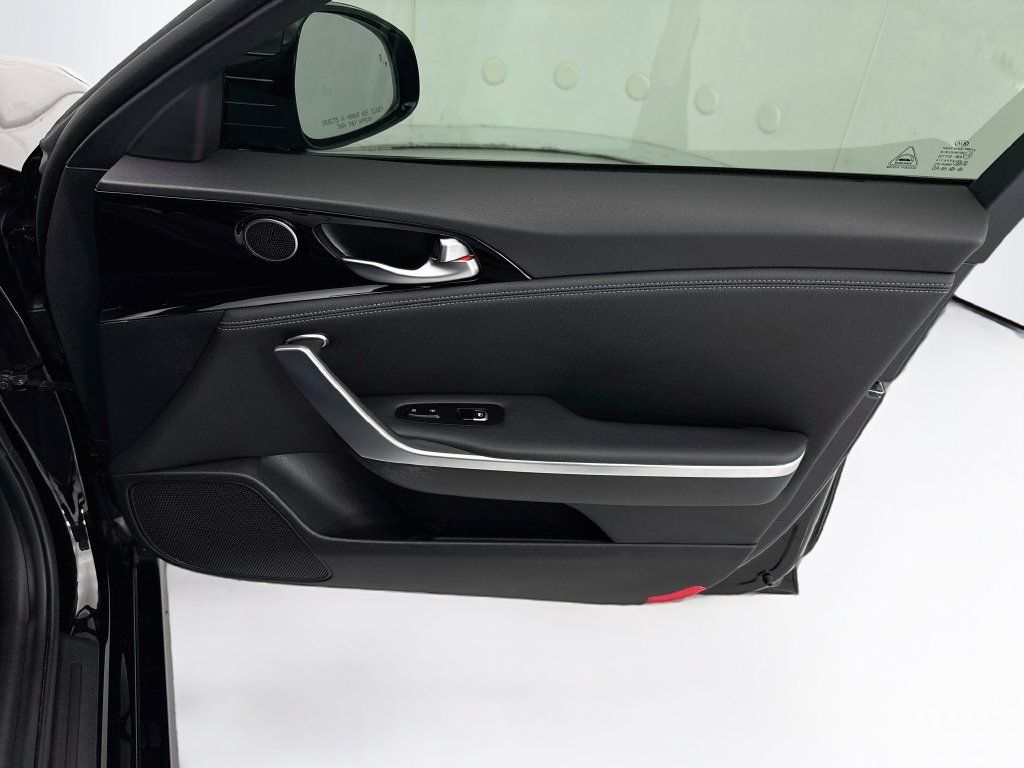 Used 2020 Kia Stinger GT-Line RWD image 23
