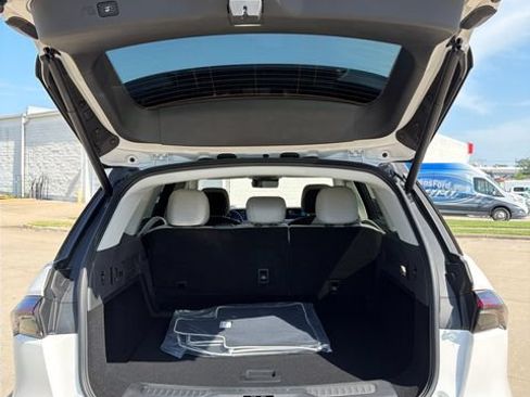 New 2026 Lincoln Nautilus Reserve AWD/4WD image 7