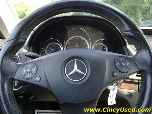 Used 2011 Mercedes-Benz E 350 Cabriolet image 19