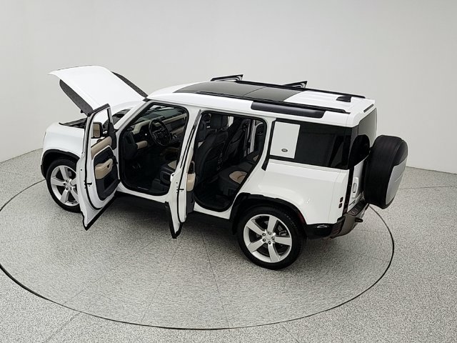 Used 2022 Land Rover Defender 110 X-Dynamic HSE AWD/4WD image 40