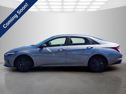 Certified 2023 Hyundai Elantra SEL FWD image 4