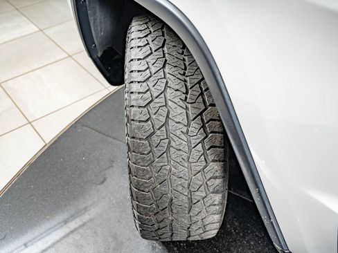 Used 2019 Jeep Grand Cherokee Trailhawk AWD/4WD image 43