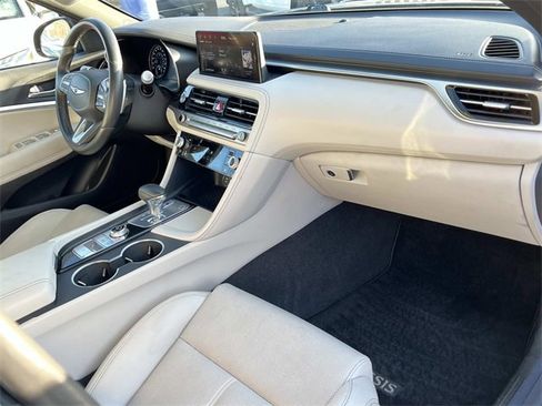 Used 2024 Genesis G70 2.5T image 22